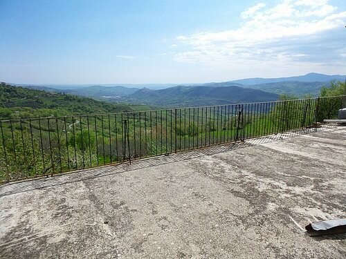 Excellent property in a stunning.. - 2