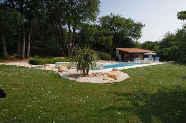 5 bedroom Villa For Sale: 86280 SAINT.. - 2