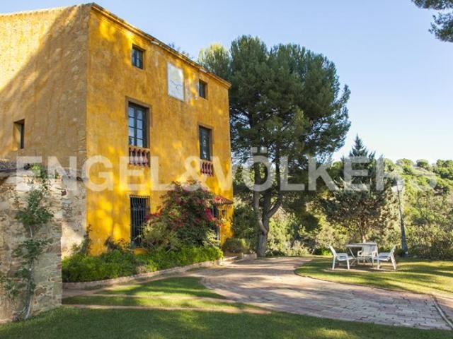 House with vineyard Alella- Costa..
