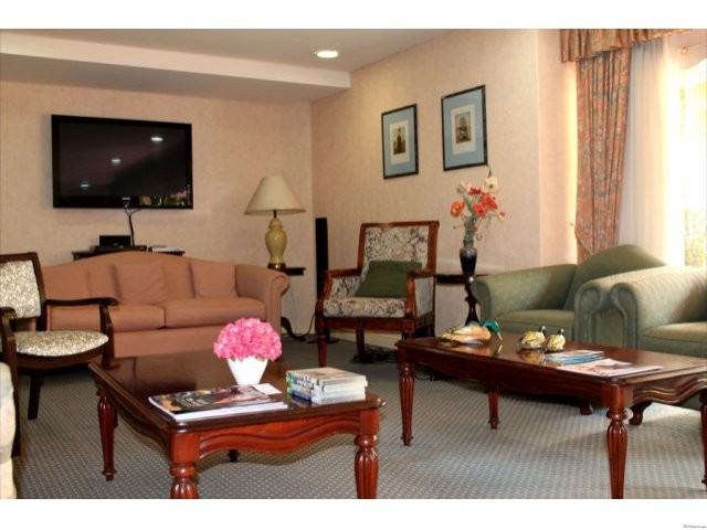 Lindfield Manor has the charm of a.. - 2