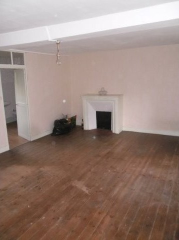 Vente Maison 4 Pieces De 100 M2 53250.. - 2