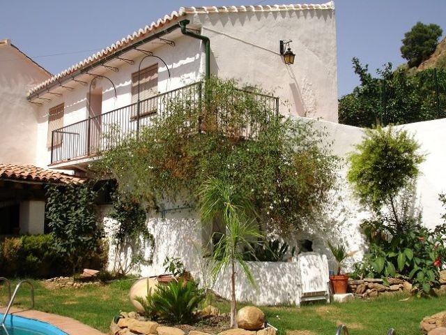 Finca Farm - Cortijo El Gato is an..