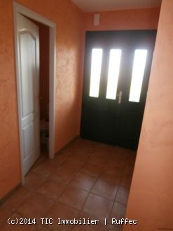 Lovely one level bungalow - 2