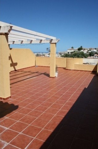 Apartment - This bargain apartment has.. - 2