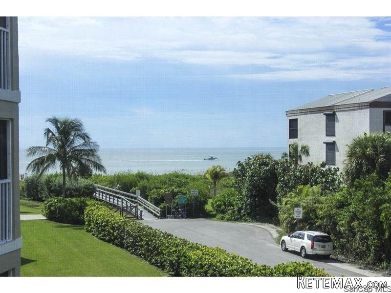 2 bedroom Condominium For Sale:..