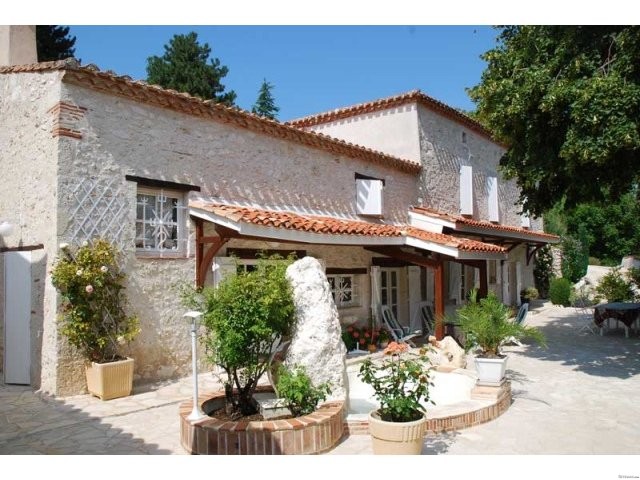 Stone Country House In 2 Acres Nr..