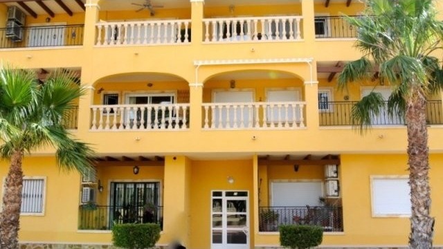 3 bedroom, 2 bathroom Apartment 90m2