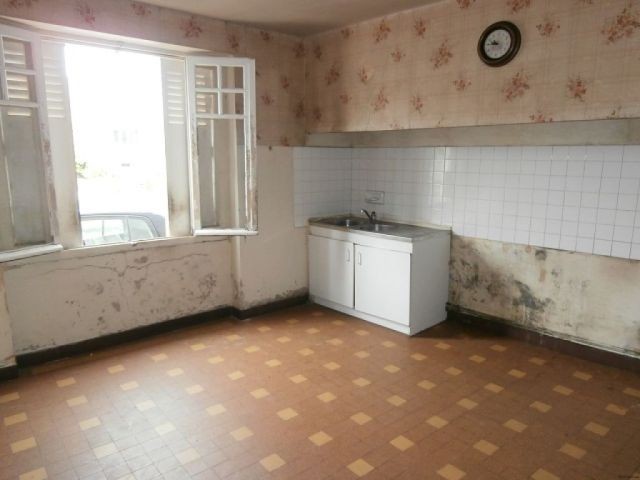 EC0262me Large village House to Renovate - 2