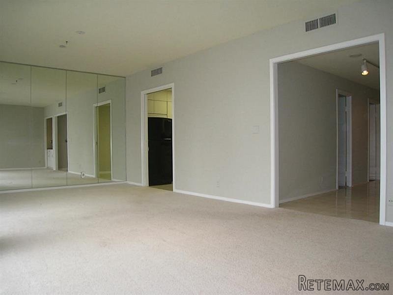 2 bedroom Flat For Sale: 5100 San.. - 2