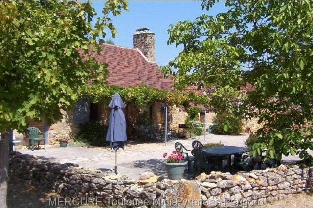 16 bedroom House For Sale: 24000.. - 2