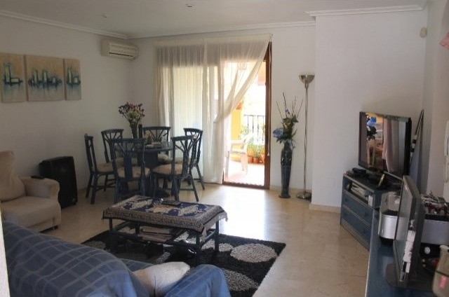 LOVELY GROUND FLOOR APARTMENT