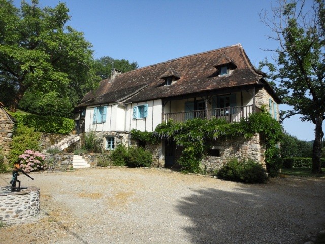 Restored 19th Century Farmhouse With.. - 2