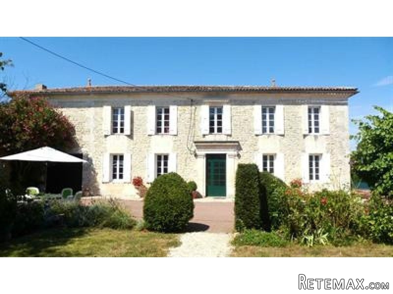 6 Bedrooms - House - Poitou-Charentes.. - 2