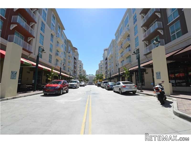 2 bedroom Flat For Sale: 7266 SW 88th..