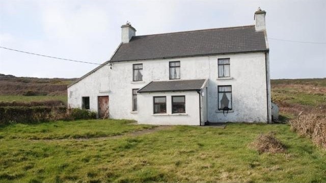 3 bedroom Farm House For Sale:..