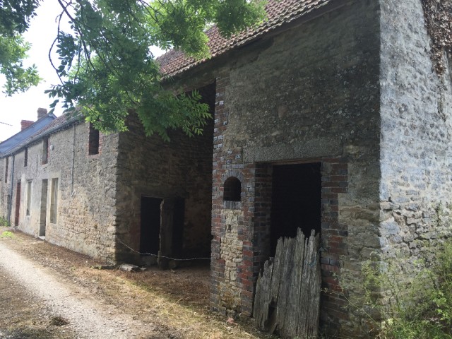 Maison A Vendre Secteur Sees A Restaurer