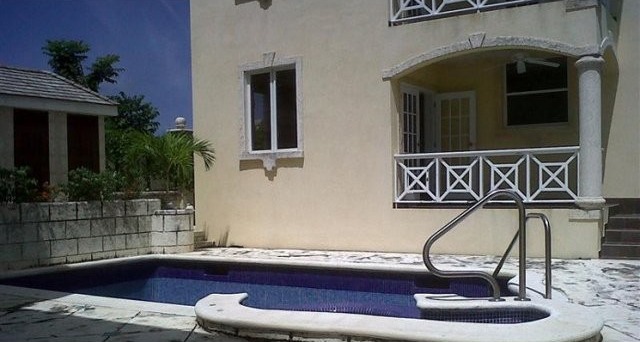 7 bedroom Property For Sale: Fitts.. - 2