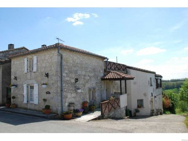 Village House With Swimming Pool