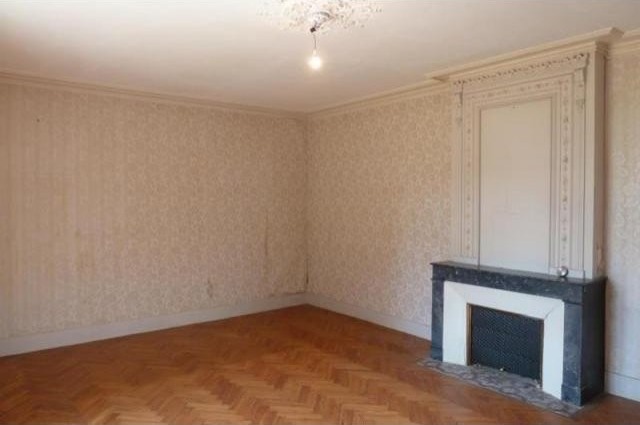 4 bedroom House For Sale: 33000 BORDEAUX - 2