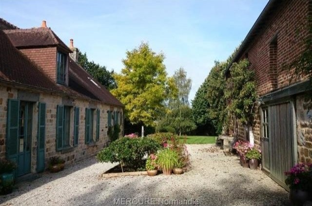 3 bedroom Longere For Sale: 61700..