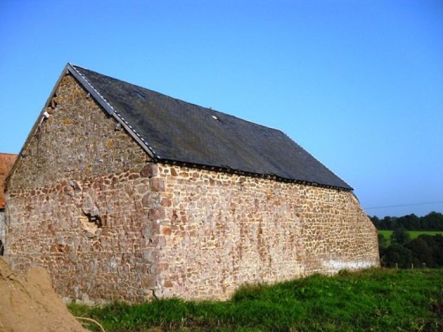 Stone Farmhouse, 2 Large Stone.. - 2