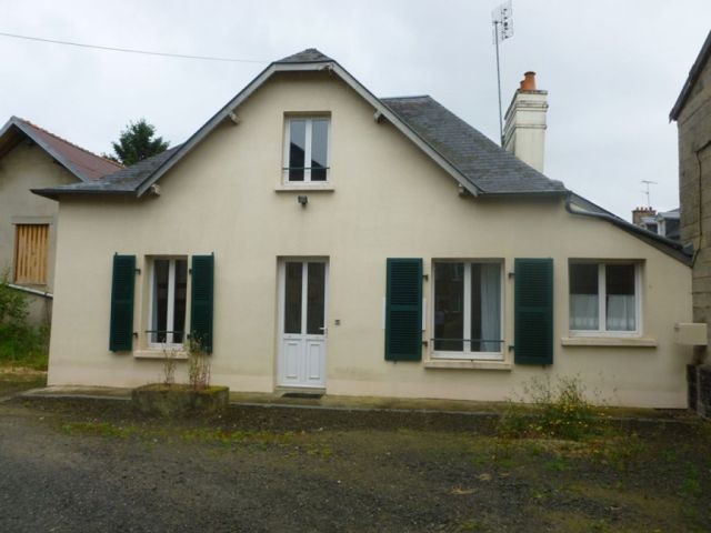 Saint Hilaire Du Harcouet: Maison 2..