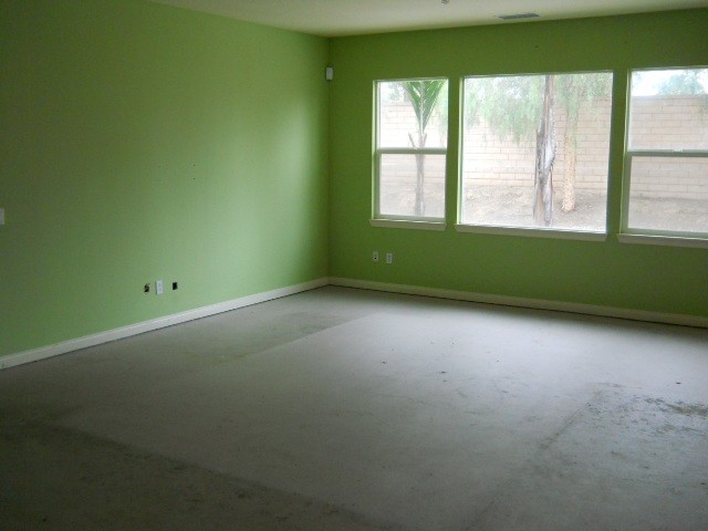 32495 Spun Cotton Dr Winchester, CA.. - 2