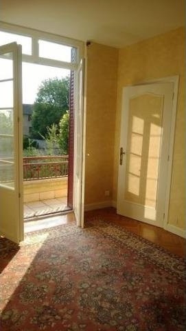 HEART OF BOUSSAC ON 989 M2 GARDEN HUGE.. - 2