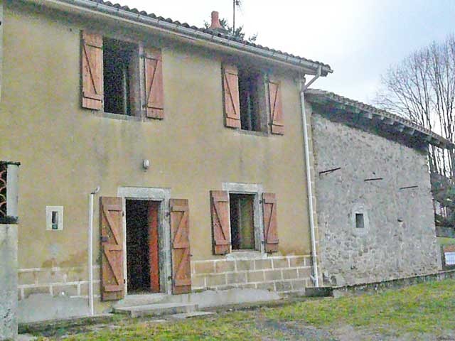 Village House With Outbuilding And.. - 2
