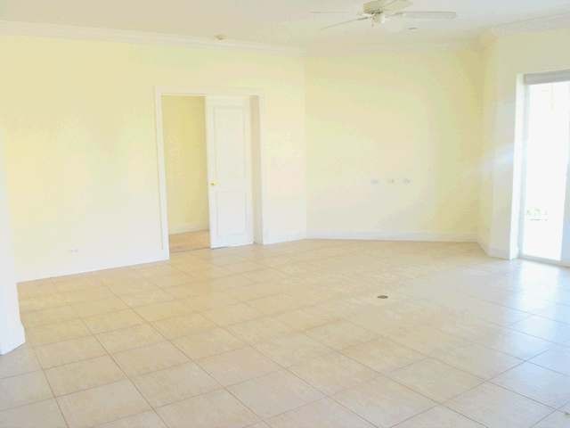 Apartment/townhouse - Exquisite condo.. - 2