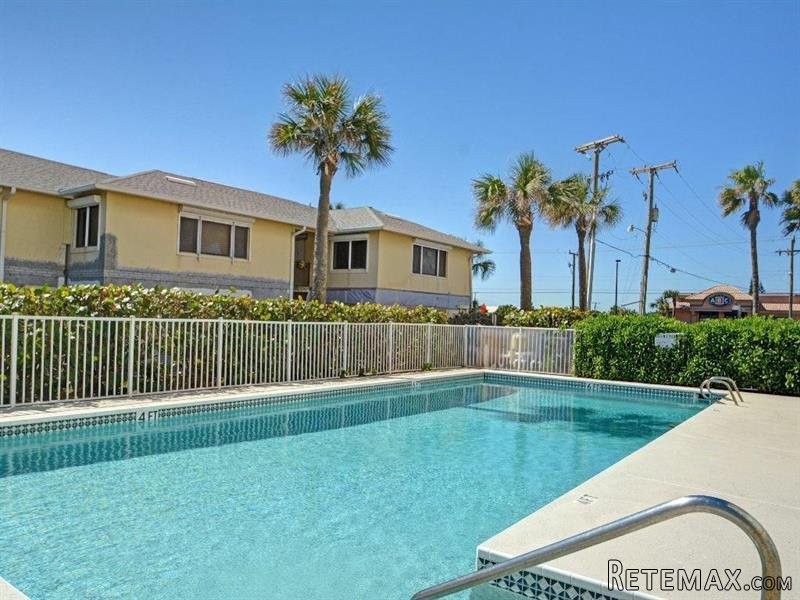 3 bedroom Flat For Sale: 1405 Highway.. - 2