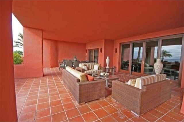 Apartment - This apartment is located.. - 2