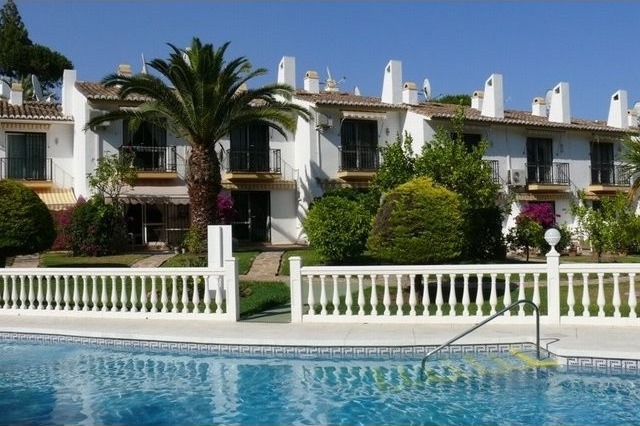 Town House - BARGAIN - Within WALKING..
