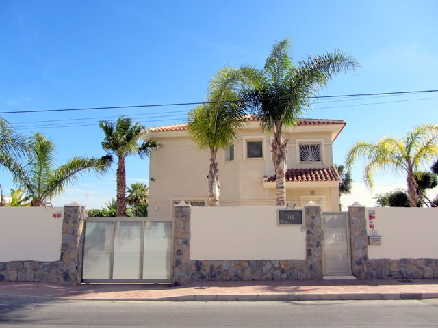Luxury Detached Villa