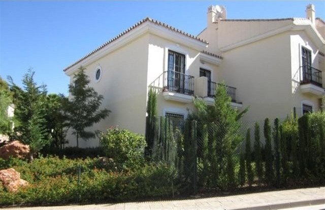 Town House - A beautiful golf townhouse..