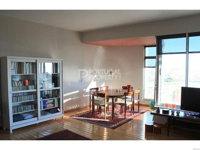 A bright 2 bedroom apartment in the..