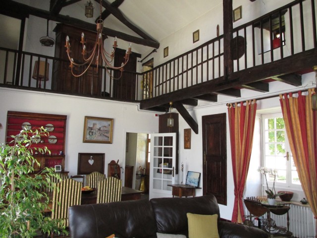 Equestrian Property With 40 Ha's Of Land - 2
