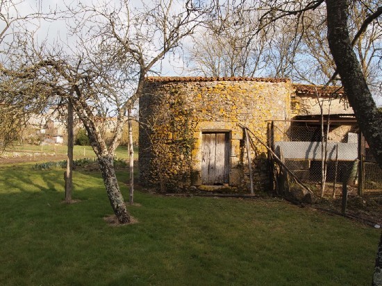 Farmhouse in Heart Of Amailloux Village - 2