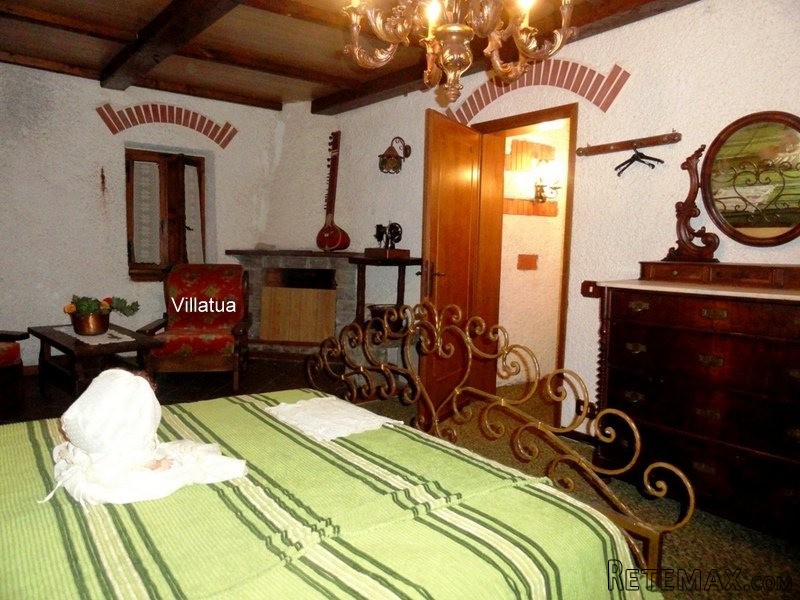 Village/town House - For Sale - - EUR..