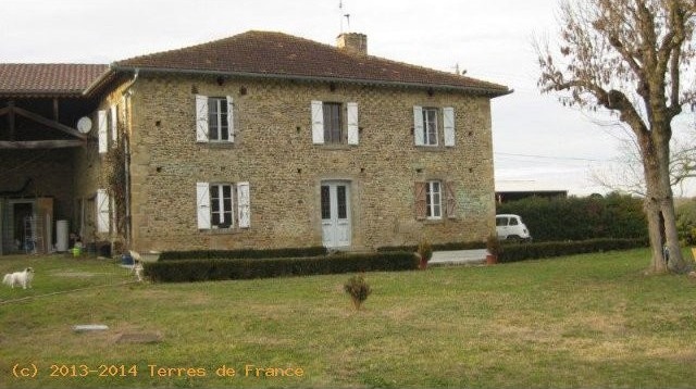 *stone House With Great Views* Sariac..