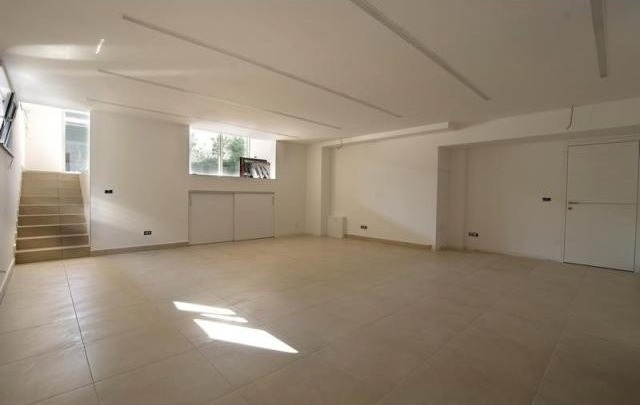 4 bedroom Villa For Sale: Zagreb, Jarun - 2