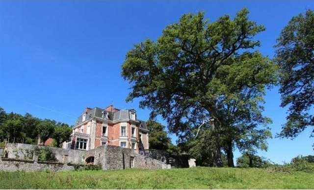 9 bedroom House For Sale: 87000 LIMOGES - 2