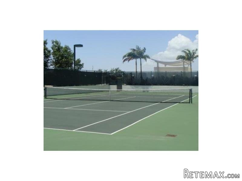 1 bedroom Flat For Sale: 2641 N.. - 2