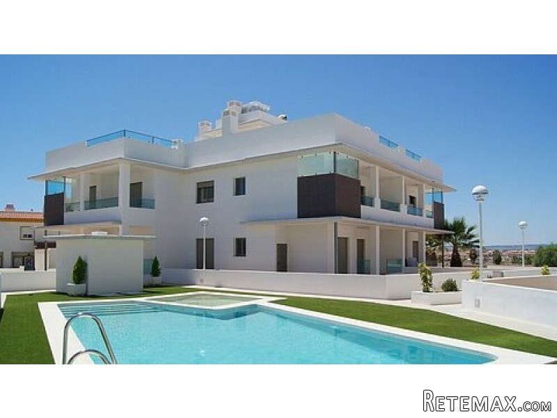 * PENTHOUSE 2 BED MODERN APARTMENT