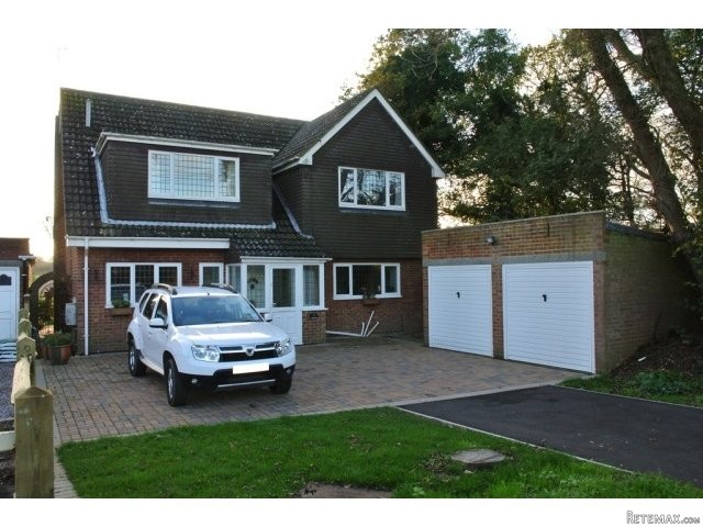 The Oaks, West Kingsdown £475,000