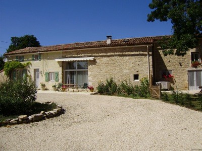 Renovated Stone House, Guest..
