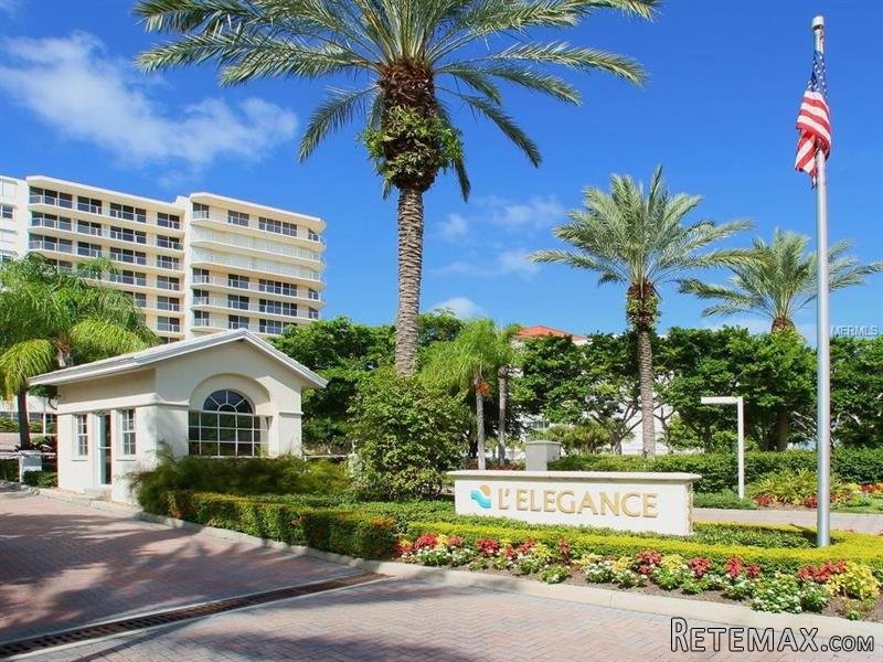 3 bedroom Town House For Sale: 1800.. - 2