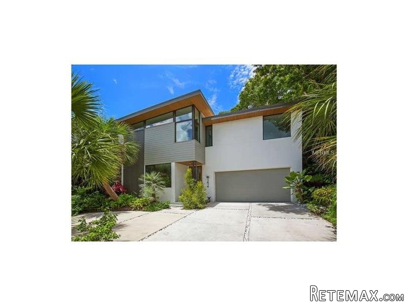 3 bedroom House For Sale: 1414 S Osprey..