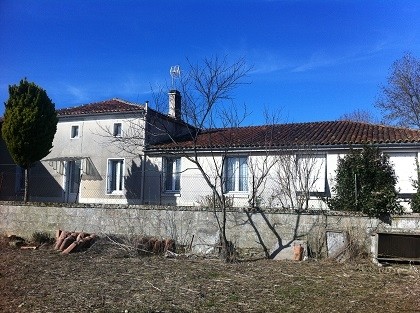 Lovely country property with garden