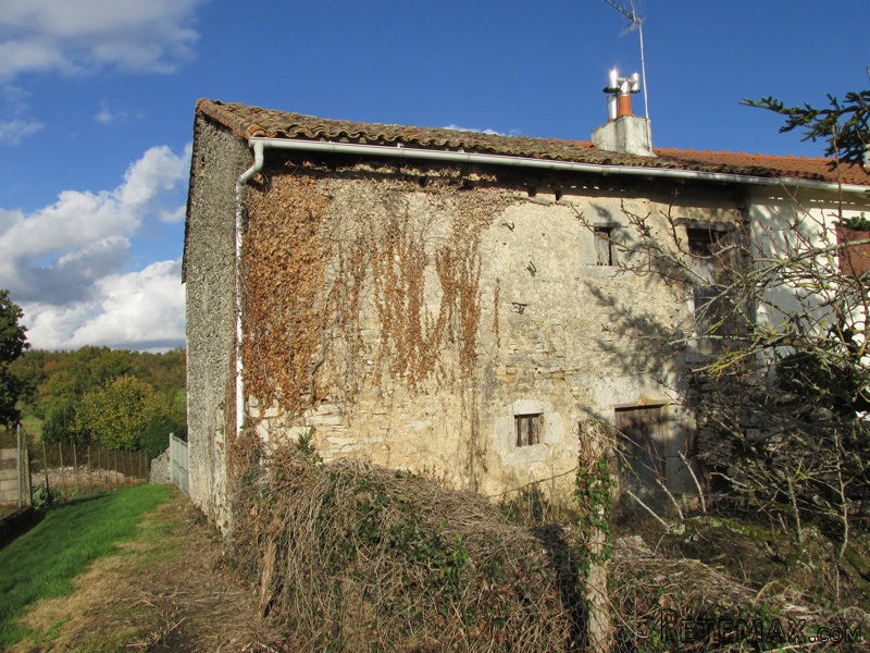 Stone Longere To Renovate - 2